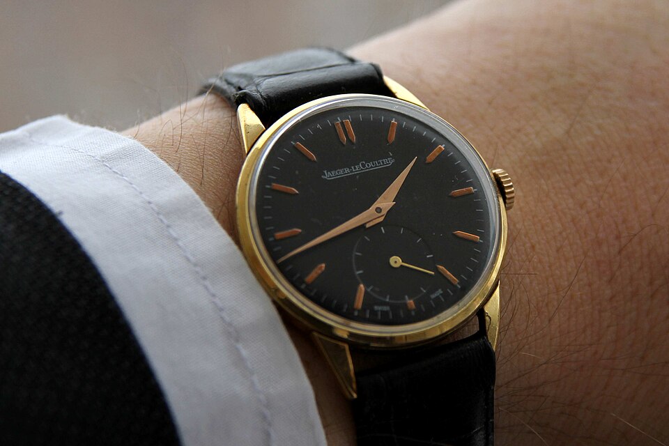 File:Jaeger-LeCoultre men's dress watch ca. 1950s.jpg